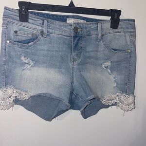 Torrid sz 12 Jean shorts
